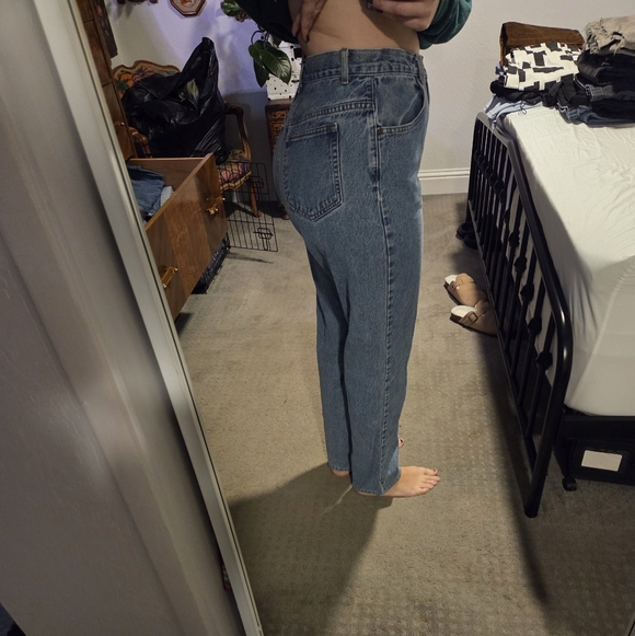 Classic Denim High Rise Women's Jeans - Picture 2 of 4